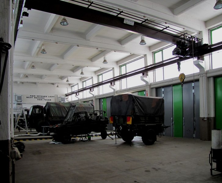 Bruchsal Modernisierung Fahrzeughalle der Bundeswehr